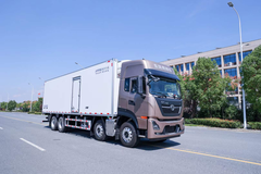 9.6米–东风天龙KL手动挡冷藏车