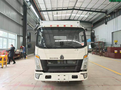 ​重汽豪沃蓝牌易燃气体厢式运输车