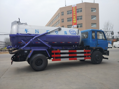 东风153 12方吸污车