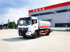 东风K6驾驶室12吨洒水车