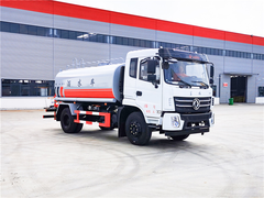 东风K6驾驶室12吨洒水车