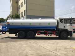 东风T5后八轮18-20吨洒水车