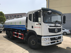 东风T5后八轮18-20吨洒水车