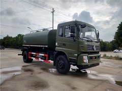 东风四驱越野洒水车