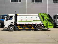 东风多利卡8方后摆臂式压缩垃圾车
