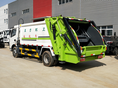 东风多利卡8方后摆臂式压缩垃圾车