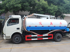 东风多利卡8方吸粪车