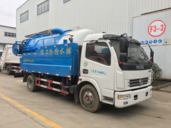 东风多利卡8方清洗吸污车