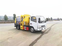 东风多利卡D6系列餐厨垃圾车
