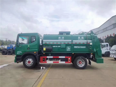 东风多利卡D9京牌11方餐厨垃圾车