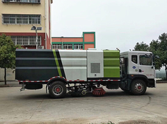 东风多利卡D9洗扫车（9方水7方尘）