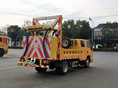东风多利卡双排国六防撞缓冲车