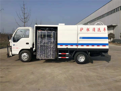 东风多利卡护栏清洗车