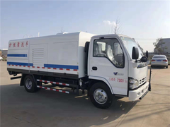 东风多利卡护栏清洗车