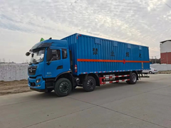 东风天锦小三轴国六易燃液体厢式运输车
