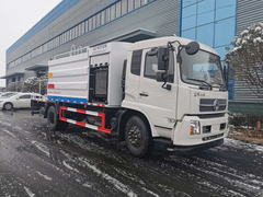 东风天锦车载造雪车