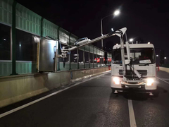 东风天锦隧道清洗车