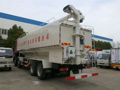 东风天龙前四后八40方散装饲料运输车