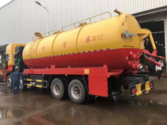 东风天龙后双桥吸污车