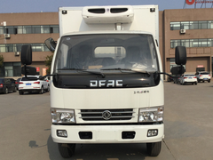东风小多利卡4米蓝牌冷藏车