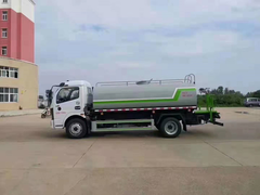 东风小多利卡国六洒水车