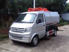 东风小康3方挂桶式垃圾车