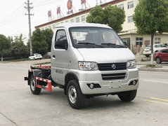 东风小霸王勾臂垃圾车