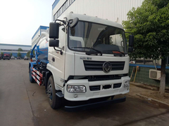 东风御虎10方吸污车