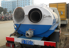东风新式改款吸污吸粪车