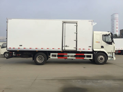 东风柳汽7.5米冷藏车