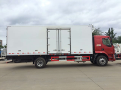 东风柳汽8.6米冷藏车