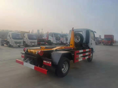 东风福瑞卡F6钩臂垃圾车
