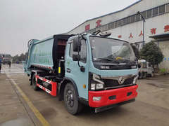 东风福瑞卡F7，车厢可卸式垃圾车，带移动压缩厢