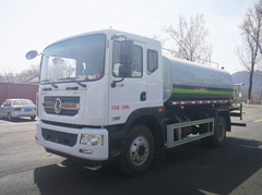 东风Ｄ9洒水雾炮车12方水罐30米雾炮