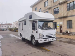 五十铃700P轻卡C型房车