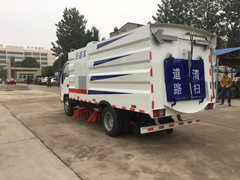 五十铃扫路车