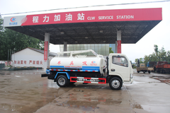 可上蓝牌的东风小多利卡5方吸粪车