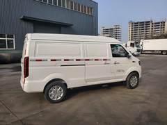 国六 华晨鑫源金杯新海狮S面包冷藏车