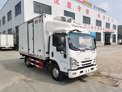 庆铃五十铃KV100冷藏车