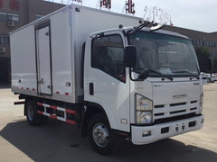 庆铃五十铃宽体600P 4米冷藏车