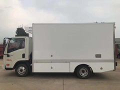 新款5.2米大运冷藏车