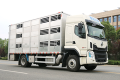 柳汽乘龙4×2畜禽运输车