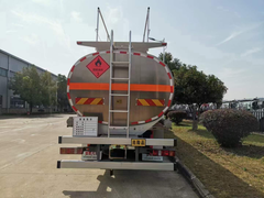 汕德卡前四后八30方油罐车