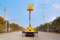 江铃13米双排蓝牌高空作业车