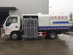 江铃顺达护栏清洗车