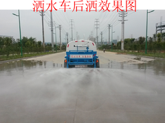 洒水车效果图