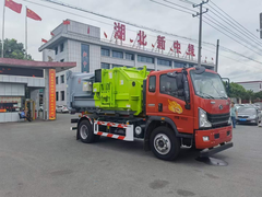 爆款推荐重汽豪曼3900轴距，建筑勾臂垃圾车