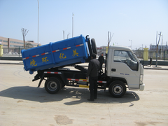 福田3方勾臂垃圾车