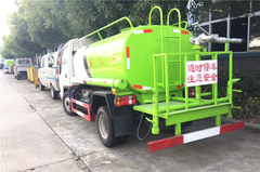 福田小卡之星3方洒水车