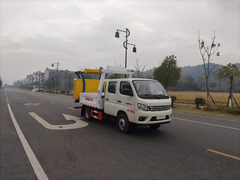 福田祥菱双排防撞缓冲车